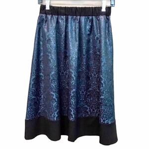 De Collection Black Full Skirt Jacquard Floral Pattern A-line